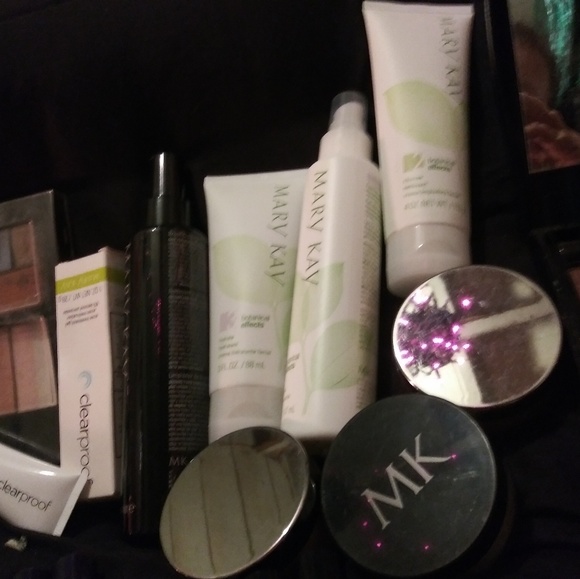 New Mary Kay makeup - Picture 5 of 8